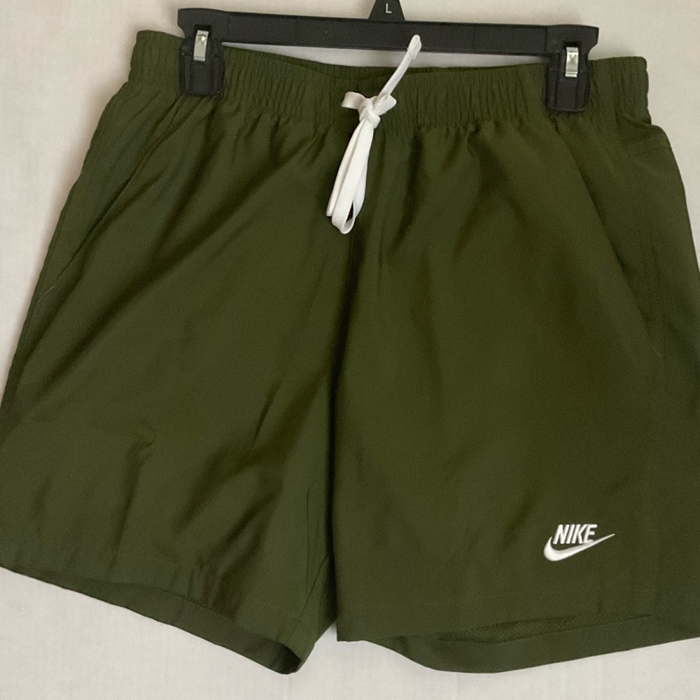 Nike Sportswear Men’s Woven Lined Shorts